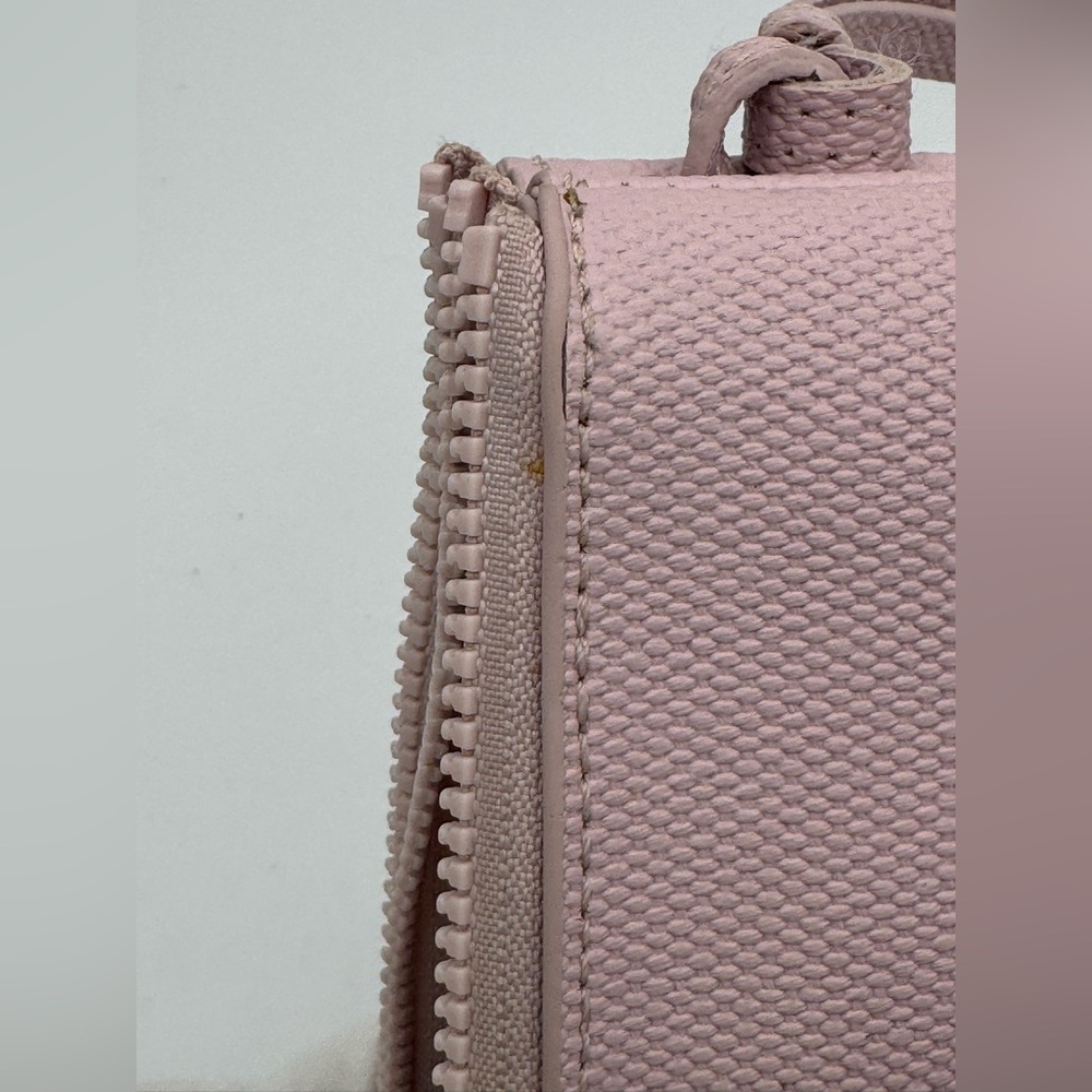 Lululemon Athletica Pink Zip Wallet - Picture 5 of 14